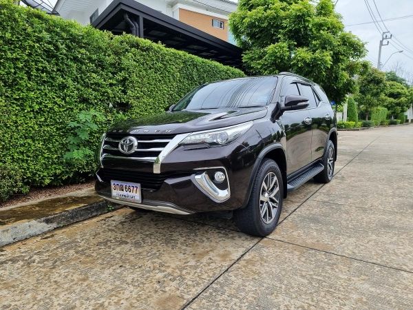 Toyota Fortuner 2.8 V (ปี 2016) SUV AT รูปที่ 0